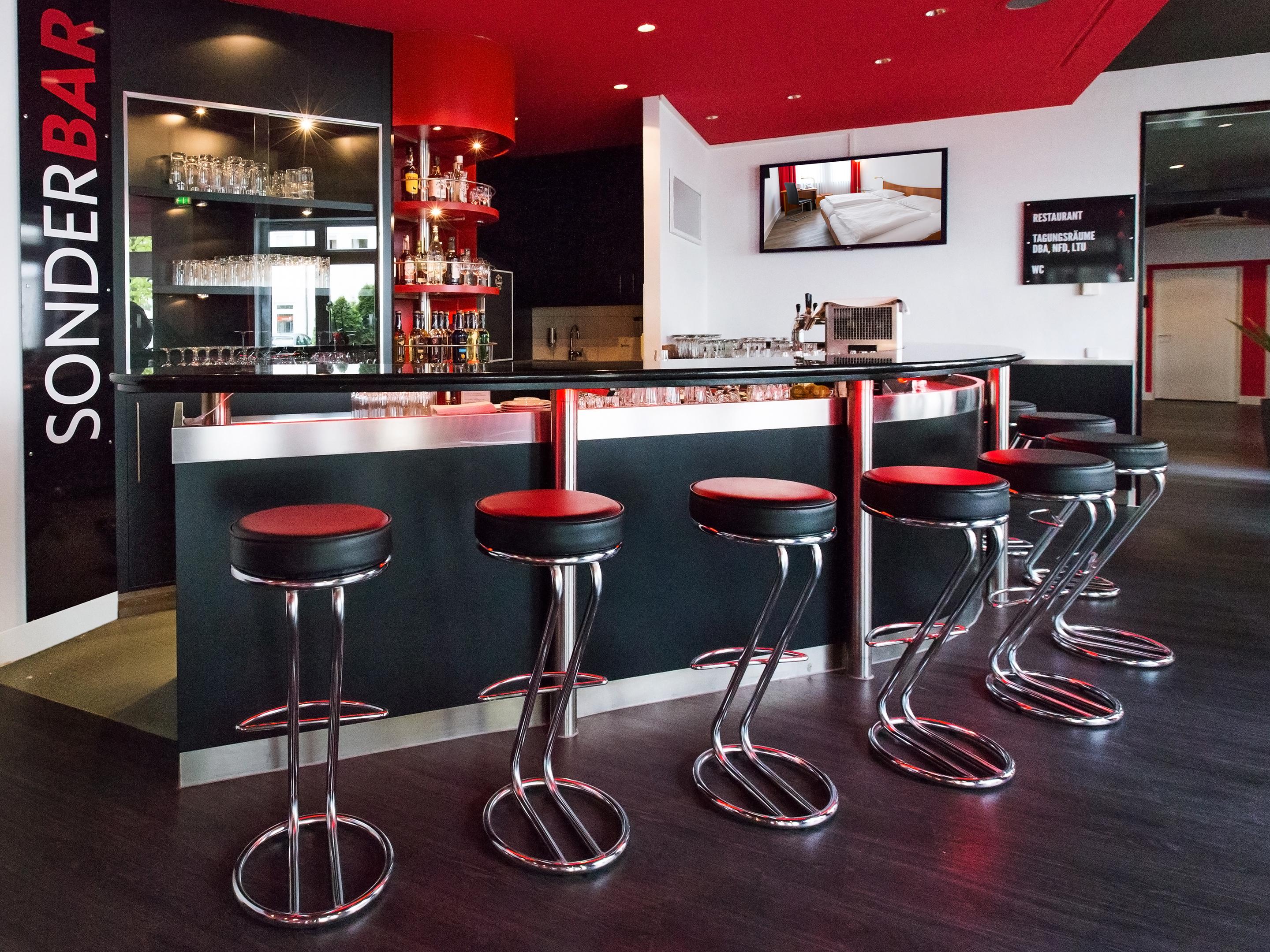 Dormero Hotel Dresden Airport Экстерьер фото